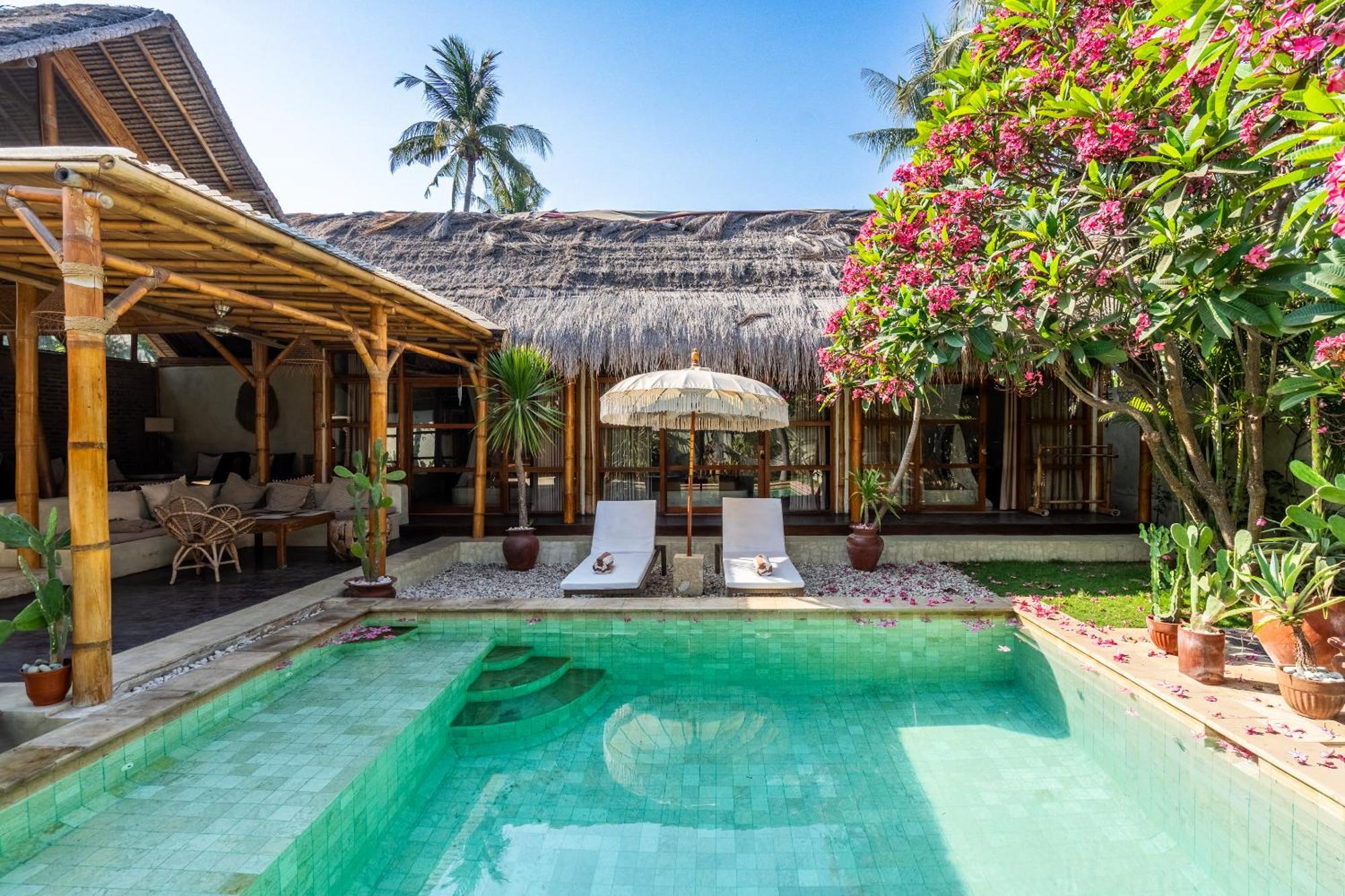 Villa Burung Gili Air Authentic 3-Bedroom Bamboo Villa With Private Pool Exterior photo
