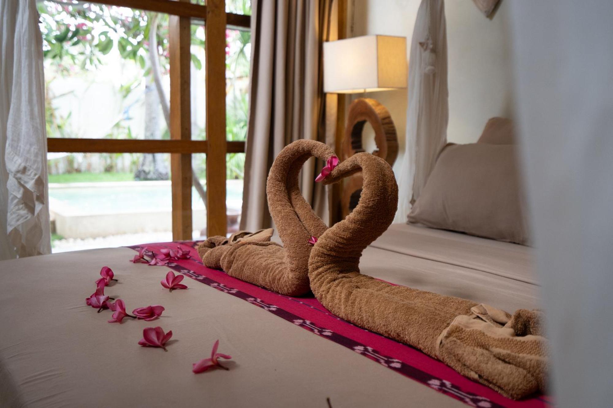 Villa Burung Gili Air Authentic 3-Bedroom Bamboo Villa With Private Pool Exterior photo